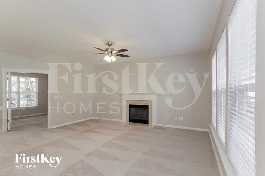 Building Photo - 11923 Withers Mill Dr