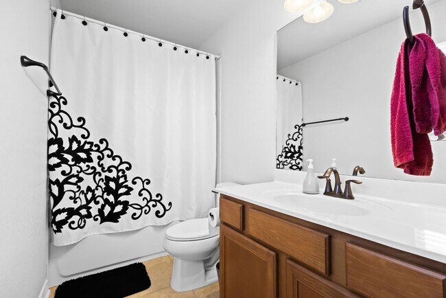 Building Photo - 2831 Elm Tree Park