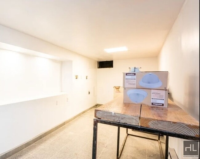 Building Photo - BEAUTIFULLY GUT RENOVATED LARGE STUDIO/ DU...