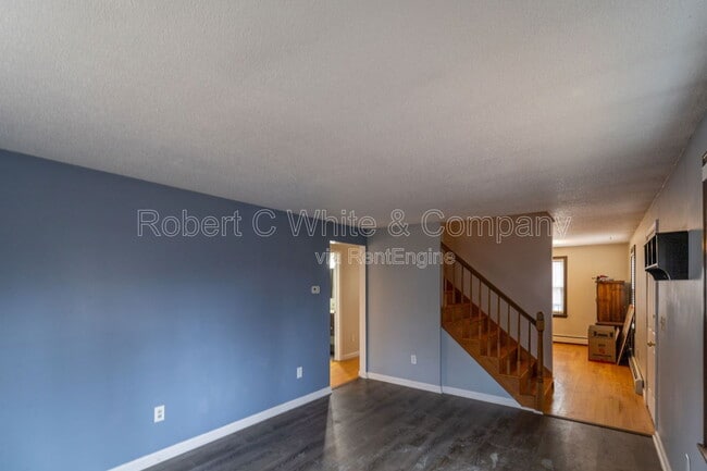 Building Photo - 190 S Windham Rd