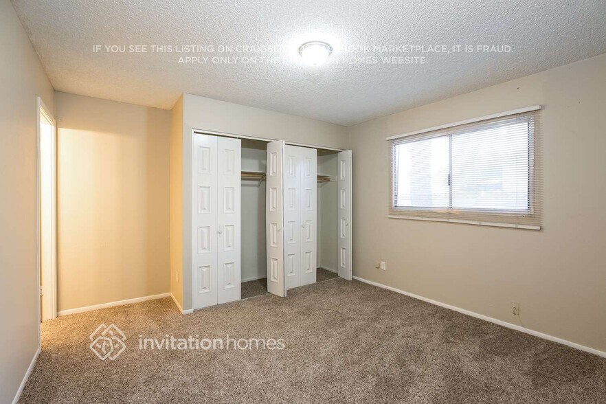 Building Photo - 4603 W Luke Ave