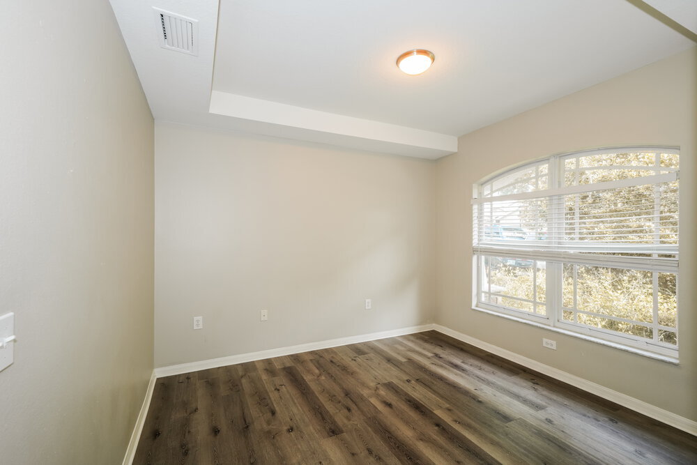 Building Photo - 423 Fern Gulley Dr
