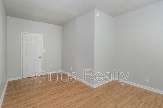 Building Photo - 2511 Orcutt Ave