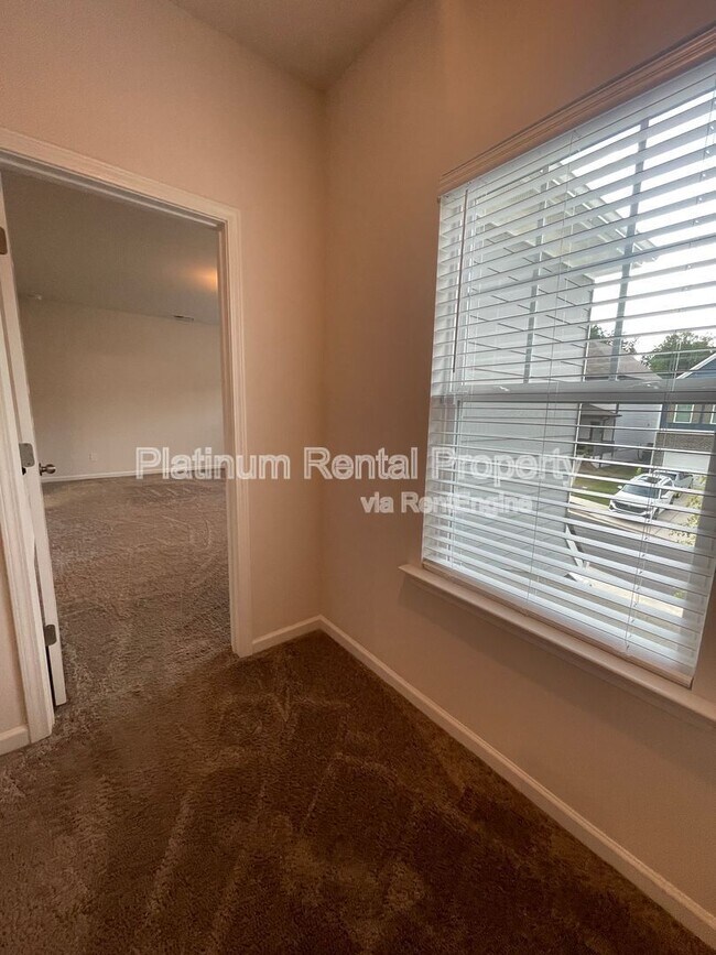 Building Photo - 350 Cranston Dr
