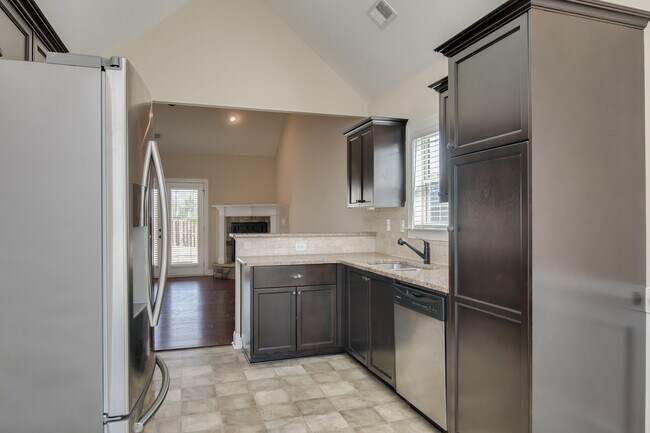 Building Photo - 3615 Penrith Dr