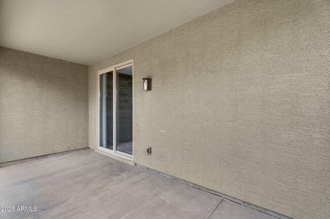 Building Photo - 1781 W Gold Mine Way