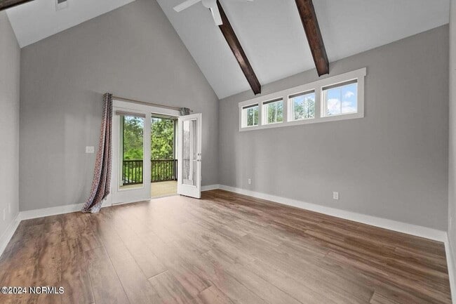 Building Photo - 249 Springwood Way