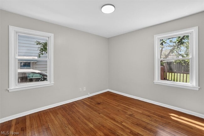 Building Photo - 13776 Shady Oak Blvd
