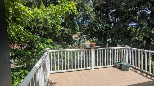 Building Photo - 3017 Glendale Ave