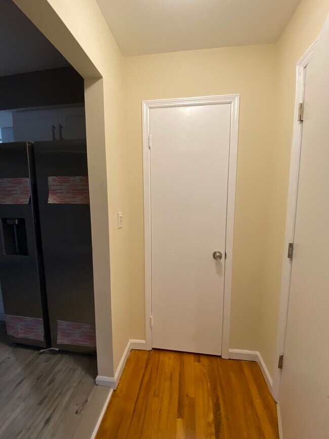 Building Photo - Rental by Owner