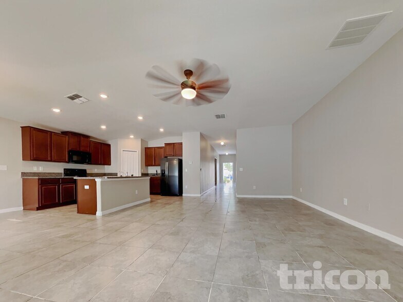 Building Photo - 10034 Carloway Hills Dr