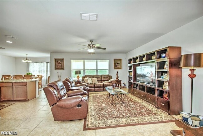 Building Photo - 3200 Birch Tree Ln