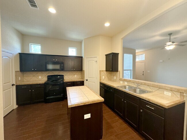 Building Photo - Move-In Special! Get $200 off your first f...