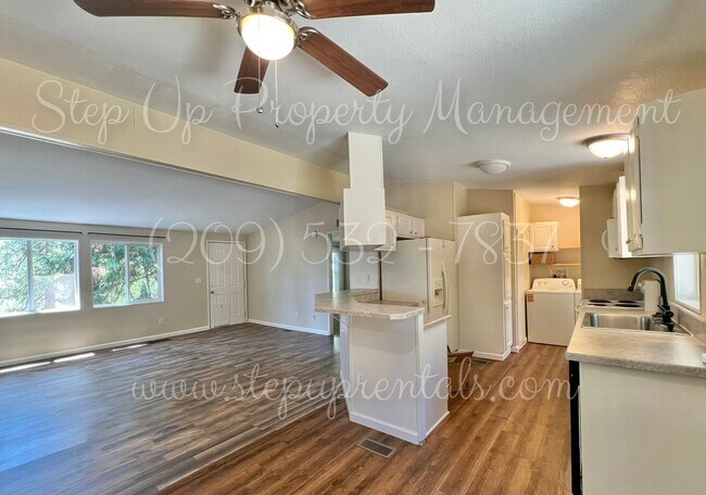 Building Photo - 23495 Kreitzer Way