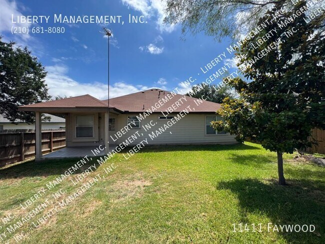 Building Photo - Single story home in the gated Heights at ...