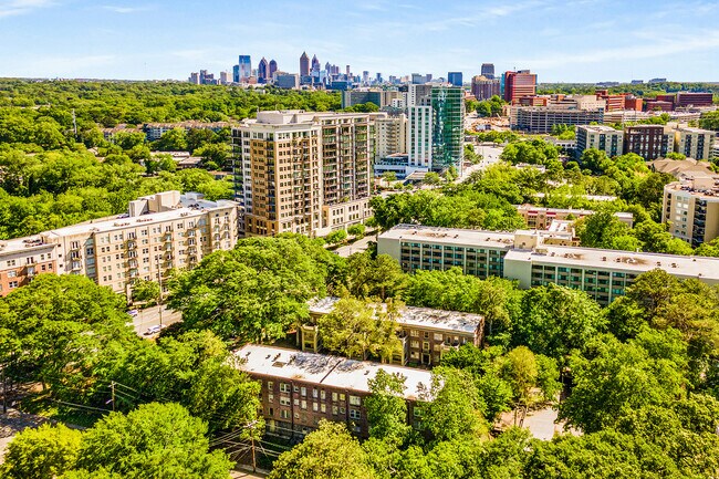 Building Photo - 2260 Peachtree Rd