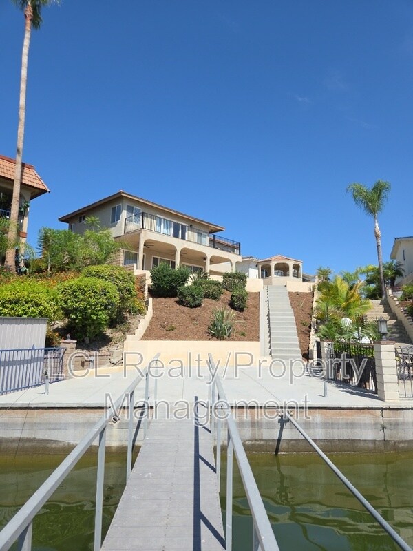 Building Photo - 29880 Longhorn Dr