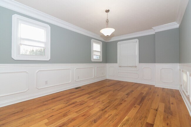 Building Photo - 2588 Hutcherson Ln