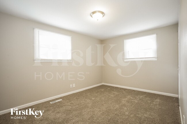 Building Photo - 636 Jefferson Ave