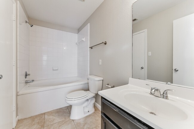 Building Photo - 21610 Rain Leaf Ct