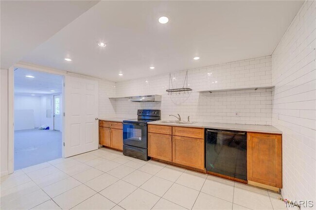 Building Photo - 1219 Blairshire Dr
