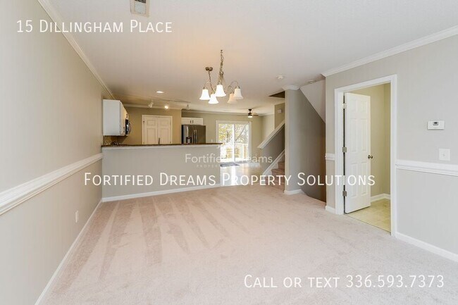 Building Photo - 15 Dillingham Pl