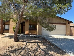 Building Photo - Please contact Vaughn Realty to set up an appointment, 760-446-6561