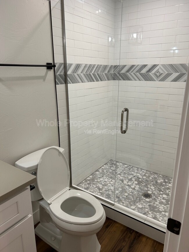 Building Photo - 3303 Navajo St