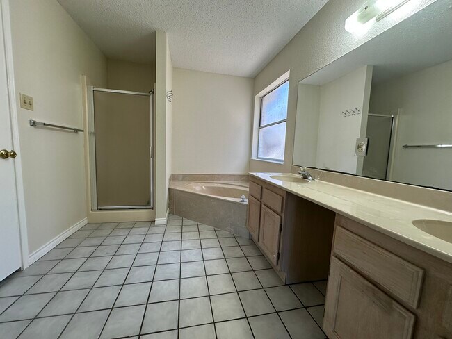 Building Photo - 15357 Yardarm Ct
