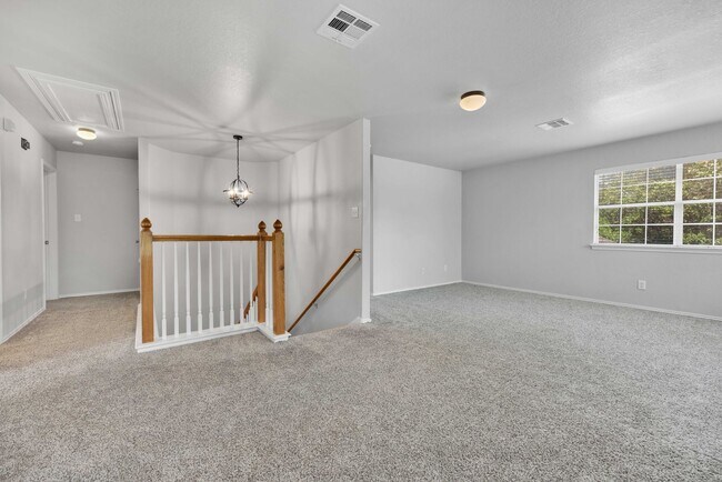 Building Photo - 439 Dandelion Bend