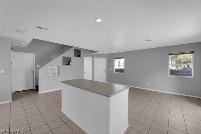 Building Photo - 2918 Pelican Breeze Ct