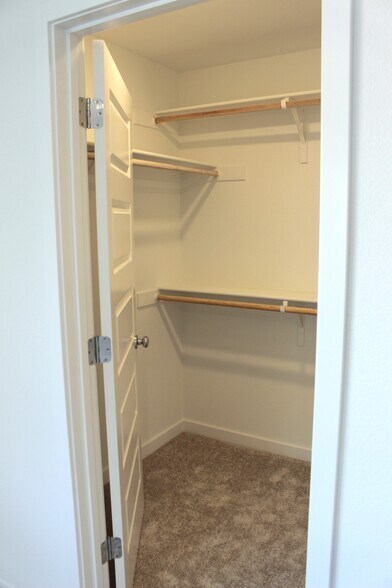 Building Photo - 12663 Snowy Owl Way