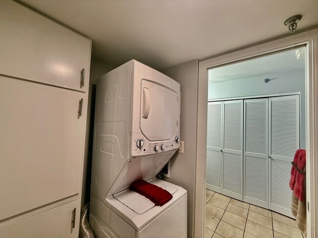 Building Photo - 98-402 Koauka Loop #2412 - Pearl Regency