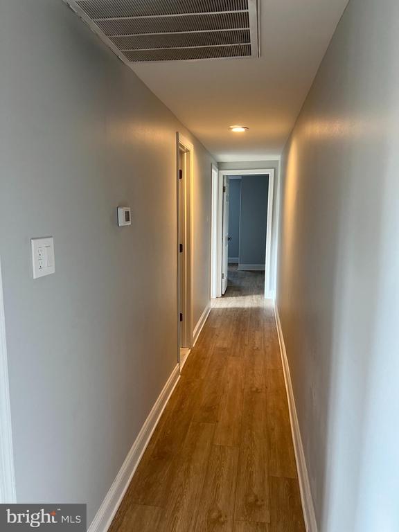 Building Photo - 1939 Mt Vernon St