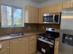 Building Photo - 2199 NW 77th Way