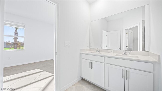 Building Photo - 14694 White Pearl Rd