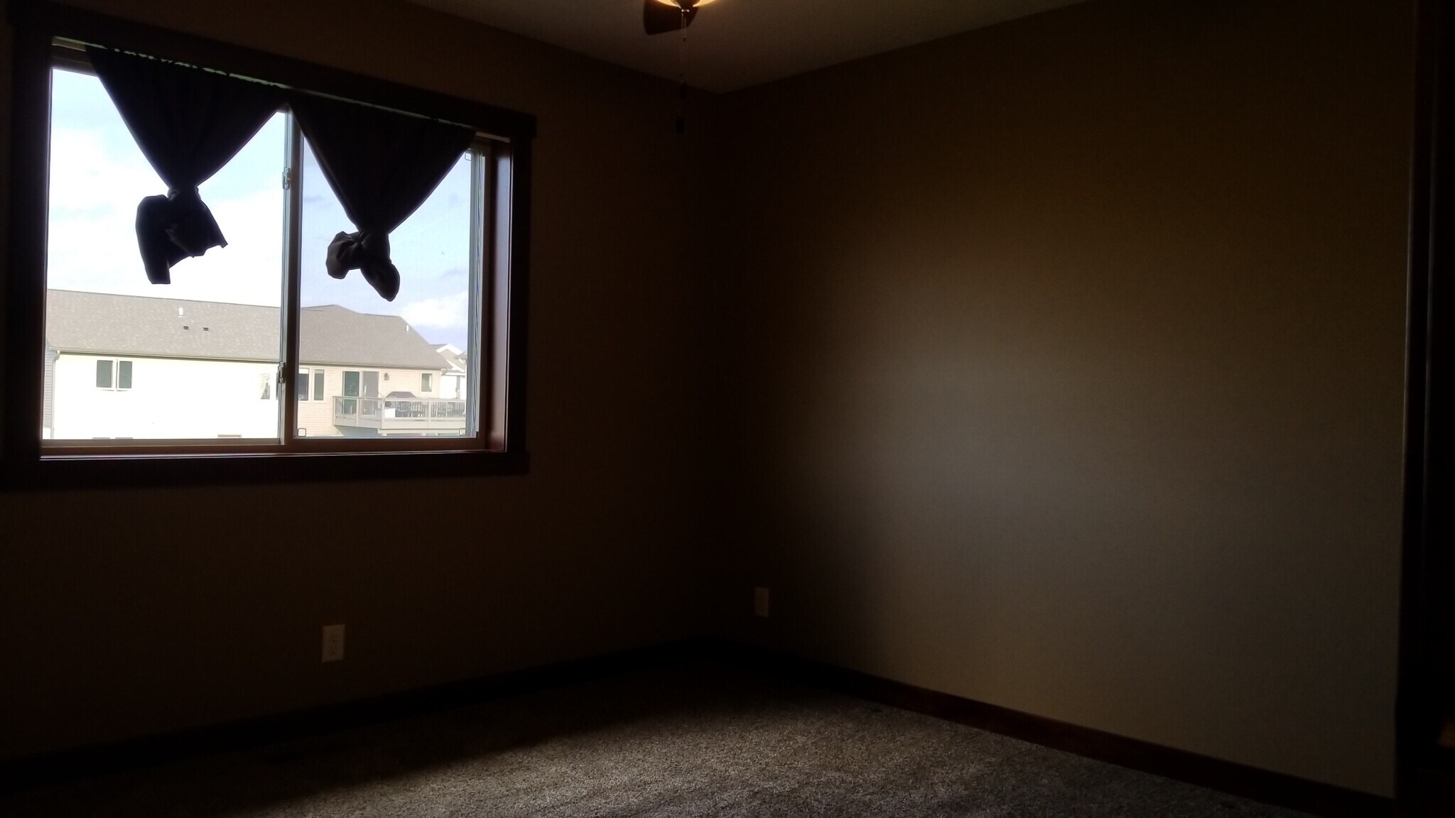 Building Photo - 244 Prairie Rd