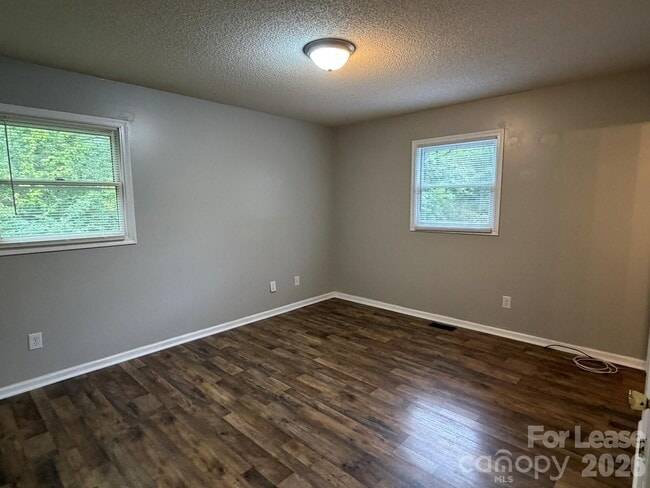 Building Photo - 640 Pee Dee Ave
