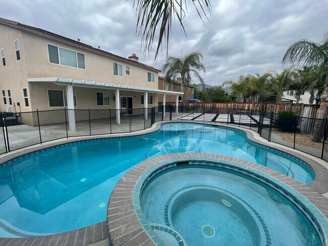 Building Photo - 1974 Arroyo Viejo Dr