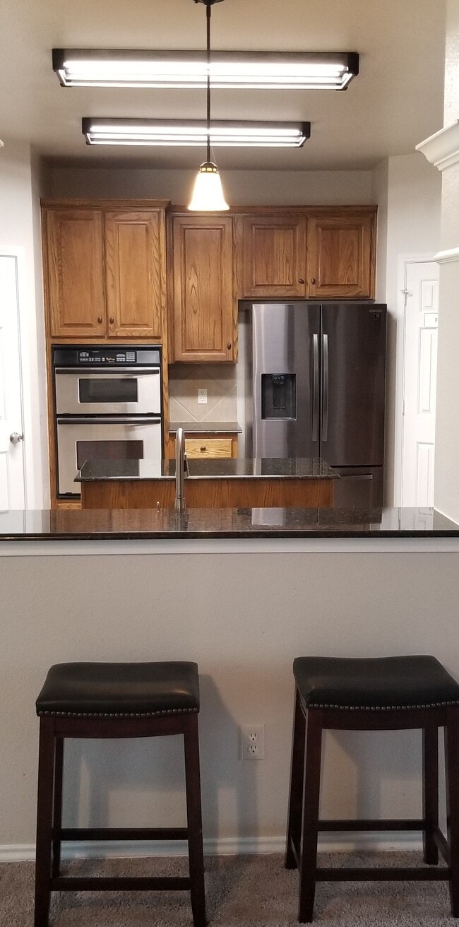 Building Photo - 619 Rolling Hills Dr