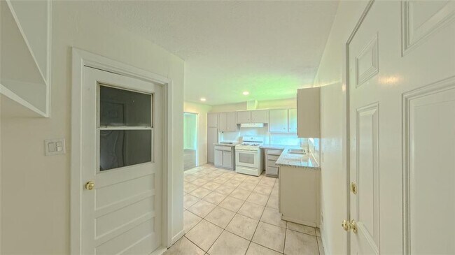 Building Photo - 4322 Tavenor Ln