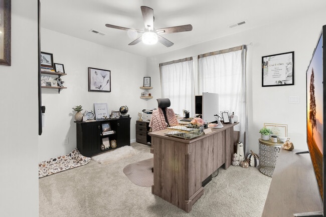 Building Photo - 1011 Spivey Cir