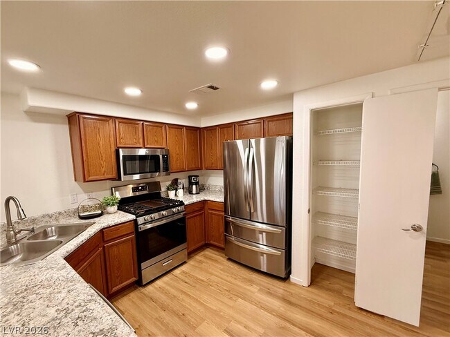 Building Photo - 9303 Gilcrease Ave