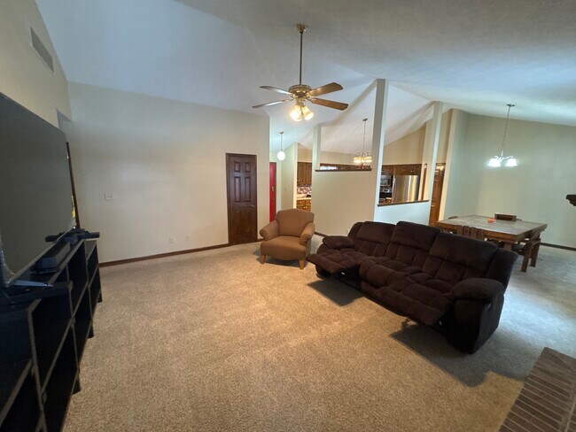 Building Photo - 9229 Westdrum Ct