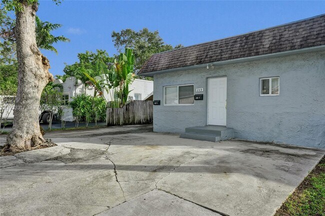 Building Photo - 249 SW 4th St