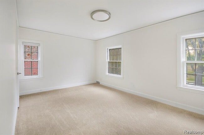 Building Photo - 26085 Humber St