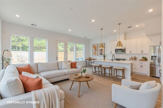 Building Photo - 7628 Inwood Hls Ln