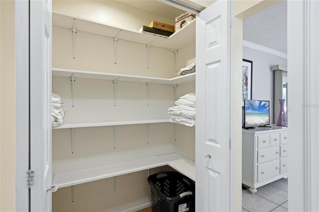Building Photo - 3663 Longmeadow