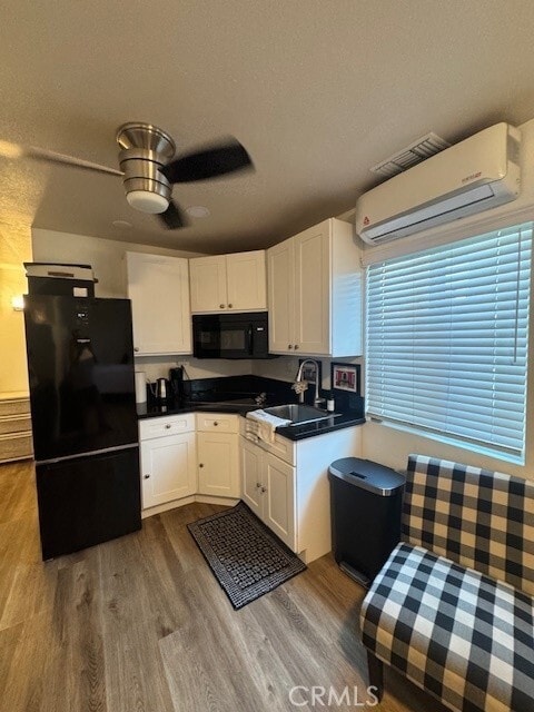 Building Photo - 1418 Oxford Ave