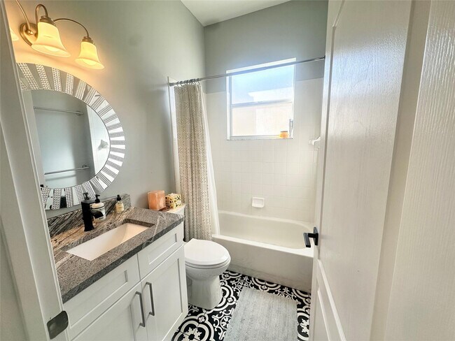 Building Photo - 6104 Santa Margarito Dr